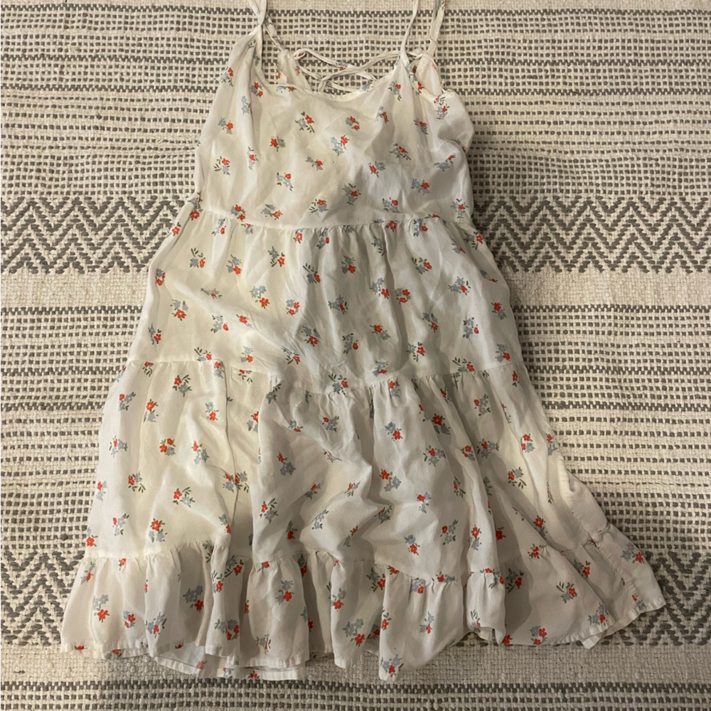 Pacsun Woman’s babydoll white flower dress - XS - In good condition